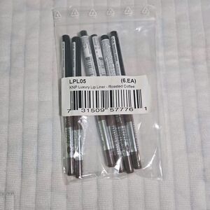 Kiss New York Professional Luxury Intense Lip Liner,  Roasted coffee.